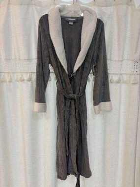 Liz Claiborne Plush Shawl Collar Robe in Gray with Cream Sherpa Trim